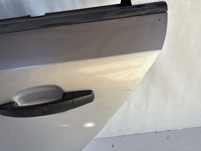 13225 Opel astra H kombi Bal hátsó Ajtó Szürke Z176