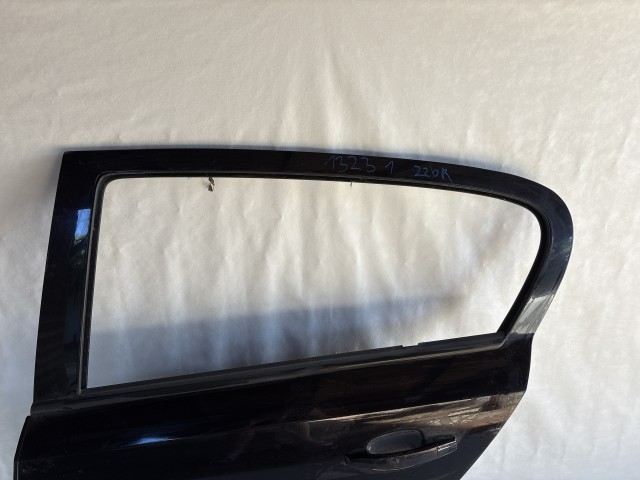 13231 Opel Astra H Bal hátsó Ajtó Fekete Z20r 5 ajtós