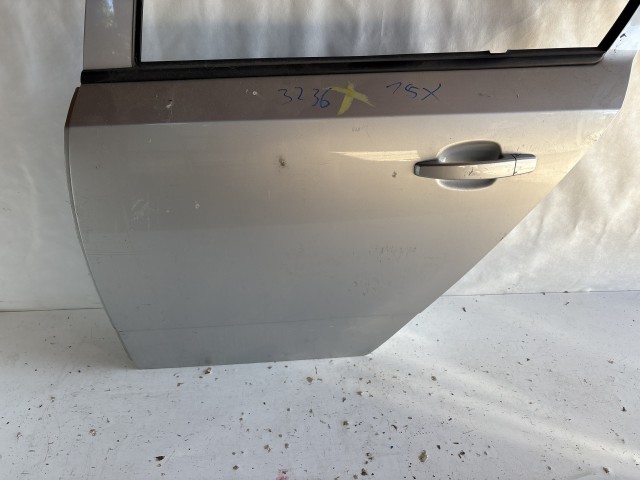 13237 Opel H astra Bal hátsó Ajtó Ezüst Z157 5 ajtós