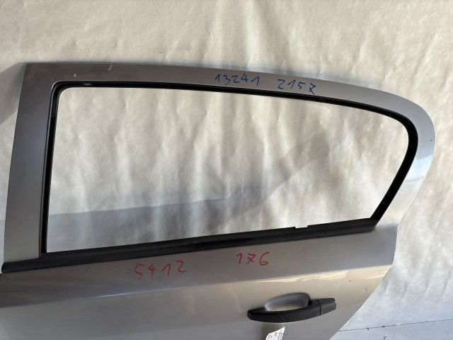 13241 Opel Astra H Bal hátsó Ajtó Ezüst Z157 5 ajtós