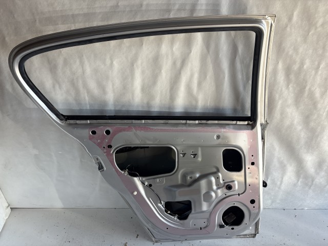 13240 Opel H astra Bal hátsó Ajtó Szürke Z157 5 ajtós