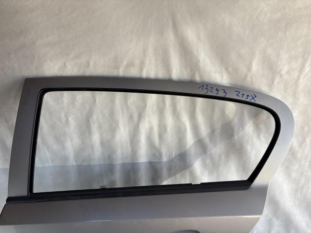 13253 Opel H astra Bal hátsó Ajtó Használt Ezüst Z157 5 ajtós