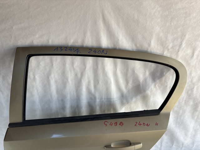 13244 Opel H astra Bal hátsó Ajtó Arany Z40n 5 ajtós