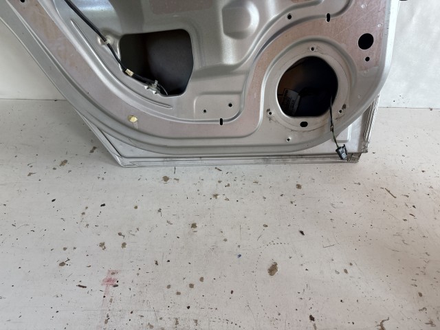 13265 Opel H astra Bal hátsó Ajtó Ezüst Z157 5 ajtós
