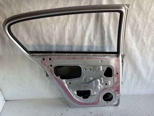 13259 Opel Astra H Bal hátsó Ajtó Szürke Z157 5 ajtós