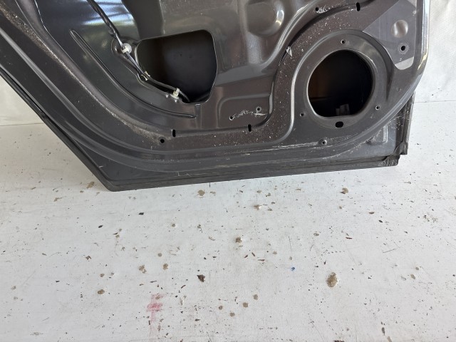 13247 Opel Astra H kombi Bal hátsó Ajtó Grafit Z177