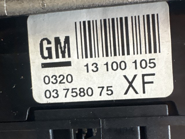 Opel Zafira B 2005-2014 2005-2014 Közép konzol Használt