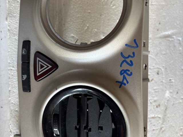 Opel Corsa D 2006-2014 Közép konzol Használt