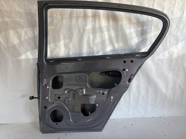 13286 Opel Astra H Jobb hátsó Ajtó Grafit Z155 5 ajtós