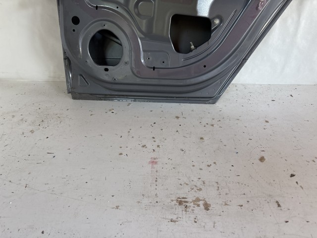 13286 Opel Astra H Jobb hátsó Ajtó Grafit Z155 5 ajtós