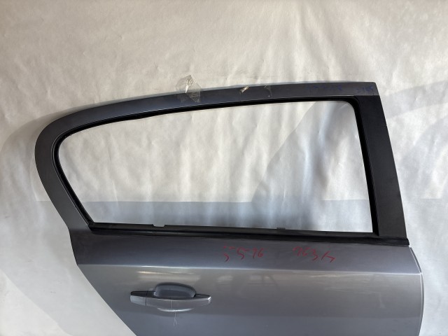 13317 Opel H astra Jobb hátsó Ajtó Ezüst Z155 5 ajtós