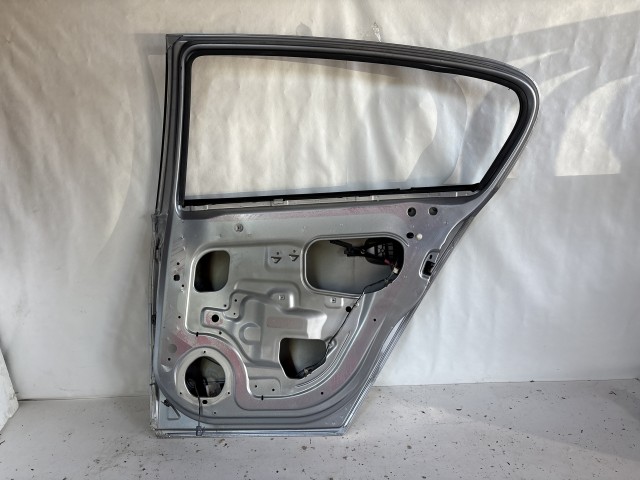 13317 Opel H astra Jobb hátsó Ajtó Ezüst Z155 5 ajtós