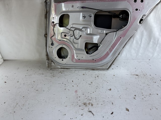 13332 Opel H astra kombi Jobb hátsó Ajtó Ezüst Z157