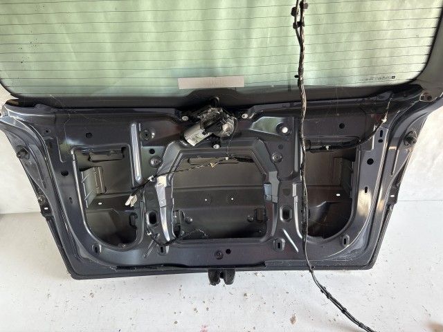 5358 Opel Zafira B 2005-2014 Csomagtérajtó Használt Z168 Sérült