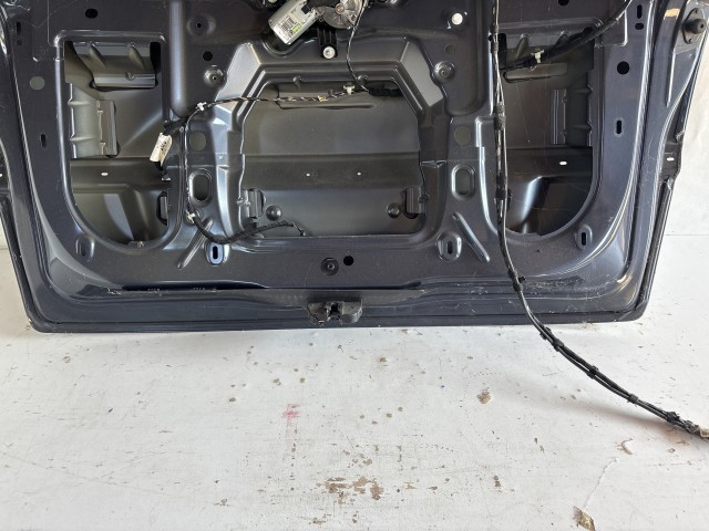 5358 Opel Zafira B 2005-2014 Csomagtérajtó Használt Z168 Sérült