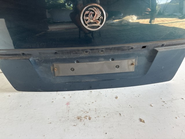 5357 Opel Zafira B 2005-2014 Csomagtérajtó Használt Z21u Zöld