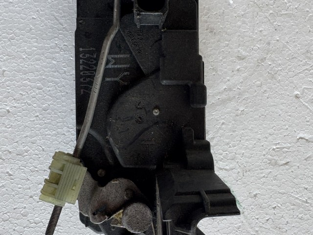Opel Astra H 2004-2010 Ajtózár Használt jobb hátsó