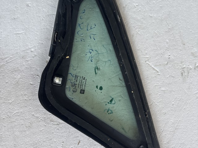 Opel Astra J Jobb A Oszlop Oldalablak Üveg