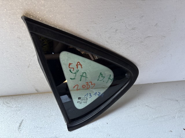 Opel Astra J Bal C Oszlop Oldalablak Üveg 5 ajtós