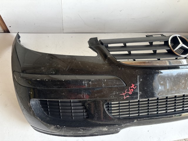 7597 Mercedes Benz A-Class(W169) 2004-2012 Lökhárító Használt első Fekete 