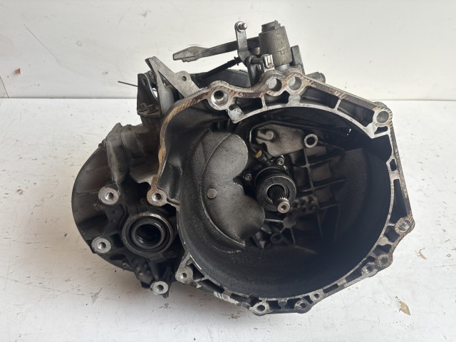 Opel Zafira B a16xht m32 Váltó 1.6 turbó cng