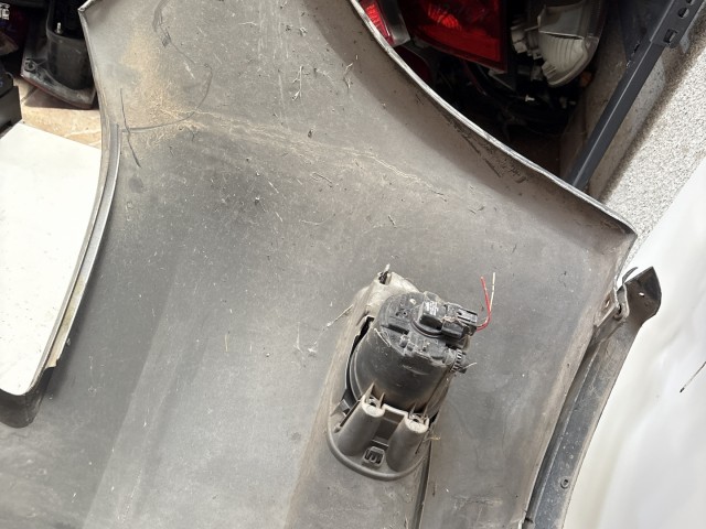 13433 Toyota Yaris II. 2005-2011 első Lökhárító Szürke