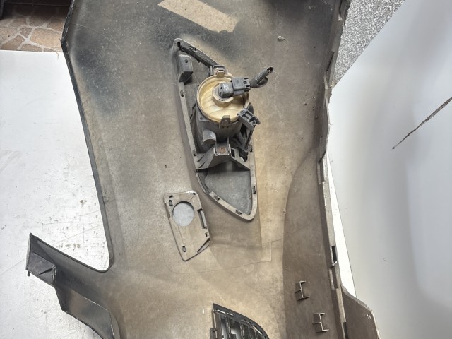 13438 Opel Zafira B első Lökhárító Fekete  Z20R