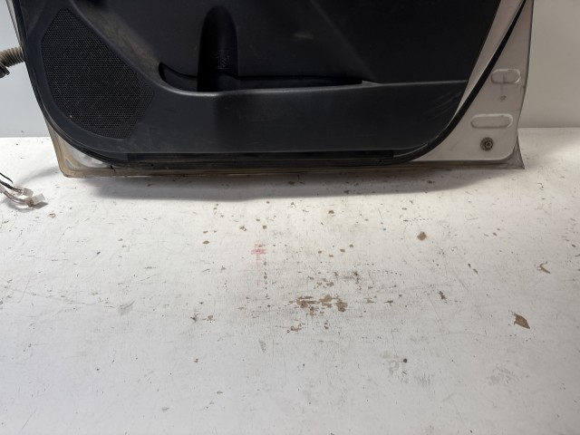 13441 Toyota Yaris II. 2005-2011 Jobb első Ajtó Szürke