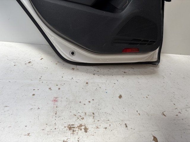 13445 Volkswagen Golf 6 2008-2013 Bal hátsó Ajtó Fehér