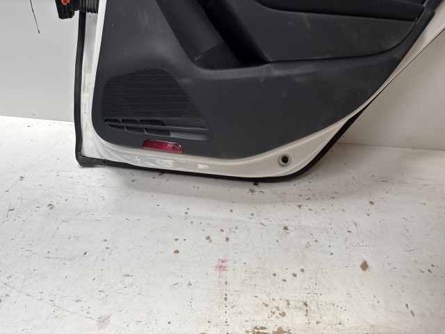 13448 Volkswagen Golf 6 Jobb hátsó 2008-2013 Ajtó Fehér