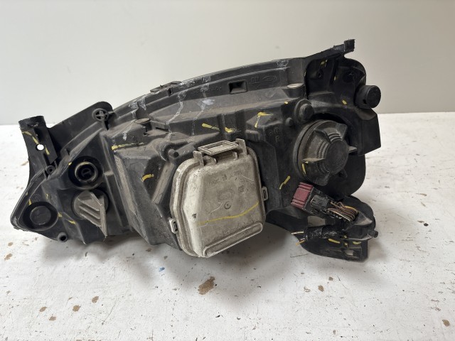 8396 Opel Corsa C Jobb első Lámpa Fényszóró projektoros