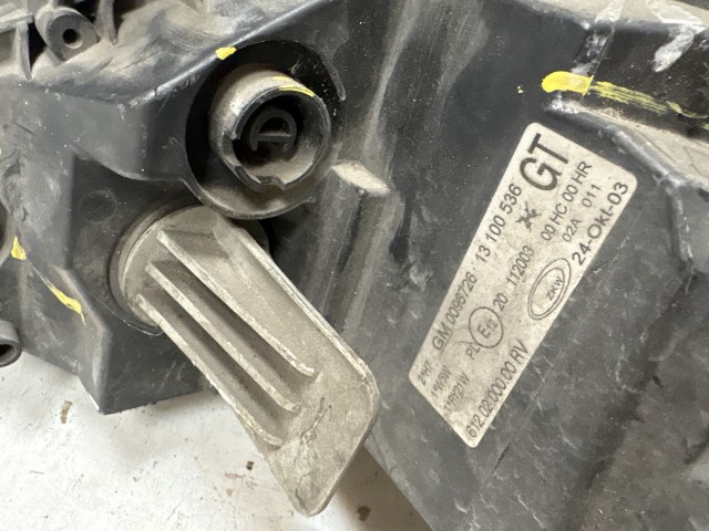 8396 Opel Corsa C Jobb első Lámpa Fényszóró projektoros