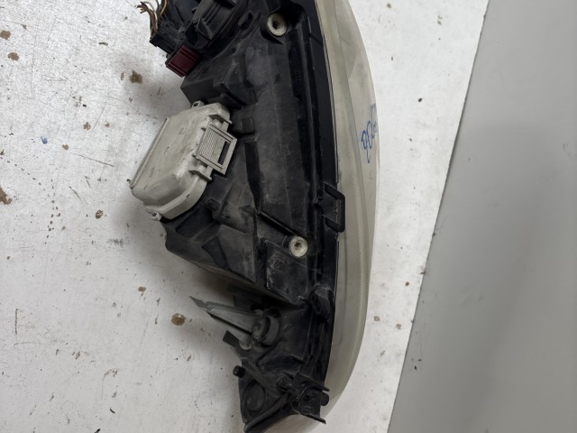8065 Opel Corsa C Bal első Lámpa Fényszóró projektoros