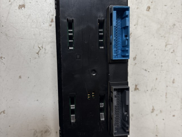 Opel Zafira B 2005-2014 2005-2014 Fűtéskapcsoló Használt