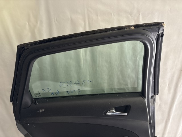 13473 Opel Astra J sedan Bal hátsó Ajtó Z177 grafit