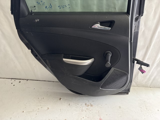 13473 Opel Astra J sedan Bal hátsó Ajtó Z177 grafit
