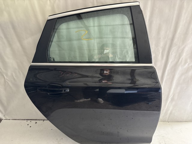 3627 Opel Astra J Jobb hátsó Ajtó Fekete Z20r