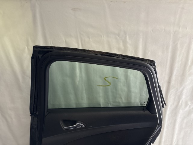 3627 Opel Astra J Jobb hátsó Ajtó Fekete Z20r