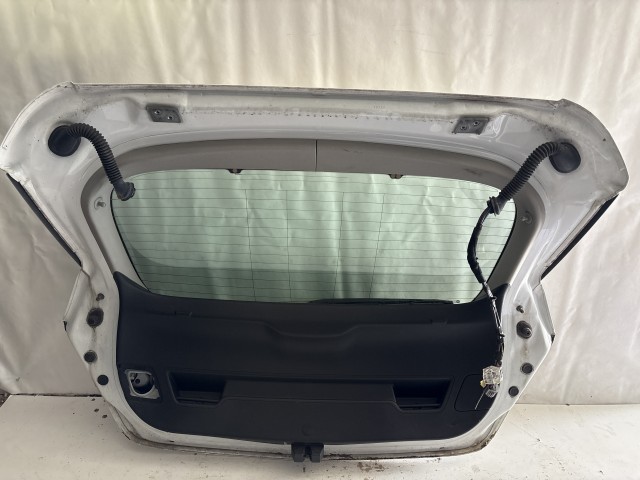 13476 Opel Astra J 2009-2015 Csomagtérajtó Használt Z40r Fehér