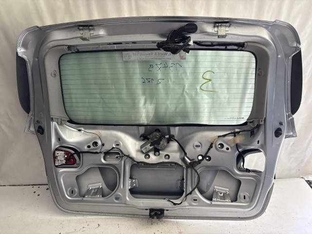 13479 Opel Meriva B 2010-2017 Csomagtérajtó Használt Z176 Ezüst