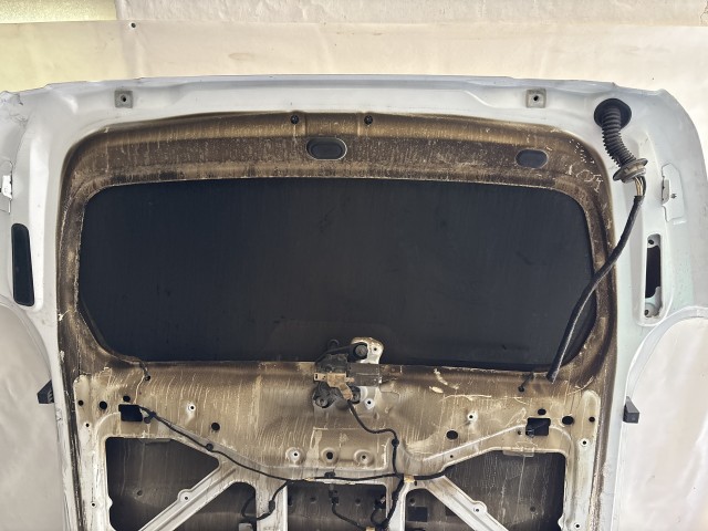 13484 Opel Combo E 2018-2022 Csomagtérajtó Használt  Fehér