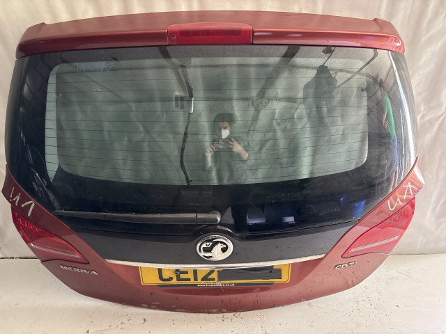 13487 Opel Meriva B 2010-2017 Csomagtérajtó Használt Bordó