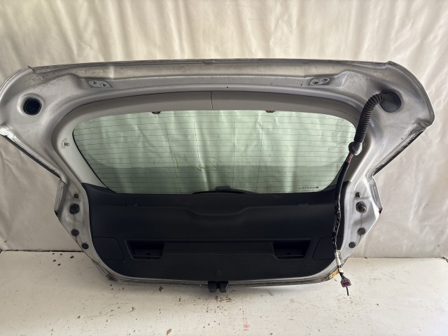 13489 Opel Astra J 2009-2015 Csomagtérajtó Használt Z176 Ezüst 5 ajtós