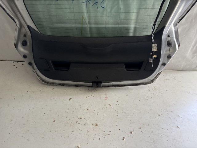13490 Opel Astra J 2009-2015 Csomagtérajtó Használt Z176 Szürke 5 ajtós