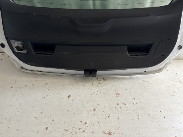 13492 Opel Astra J 2009-2015 Csomagtérajtó Használt Z40r Fehér 5 ajtós