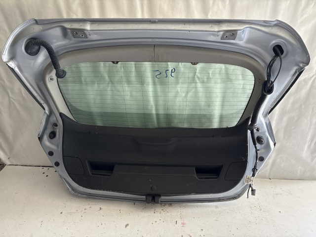 13495 Opel Astra J 2009-2015 Csomagtérajtó Használt Z176 Ezüst 5 ajtós
