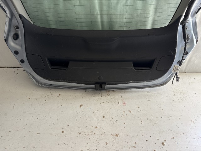 13495 Opel Astra J 2009-2015 Csomagtérajtó Használt Z176 Ezüst 5 ajtós