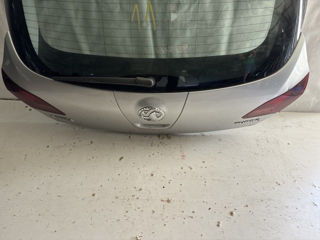 13498 Opel Astra J 2009-2015 Csomagtérajtó Z176 Ezüst 5 ajtós