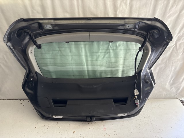 13499 Opel Astra J 2009-2015 Csomagtérajtó Z177 Szürke 5 ajtós
