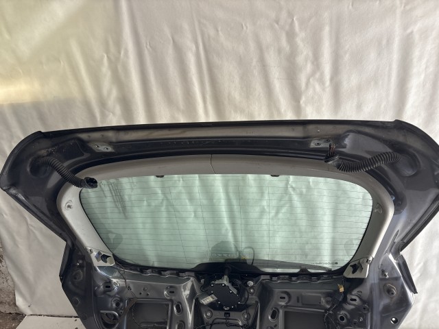 13503 Opel Astra J 2009-2015 Csomagtérajtó Z177 Szürke 5 ajtós